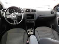 2013 Volkswagen Polo 5p Comfortline L4/1.2/T Man Q/C DSCN6334