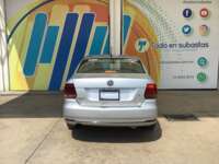 2017 Volkswagen Vento 4p Startline L4/1.6 Tiptronic    2017 Volkswagen Vento Venta Exteriores 6