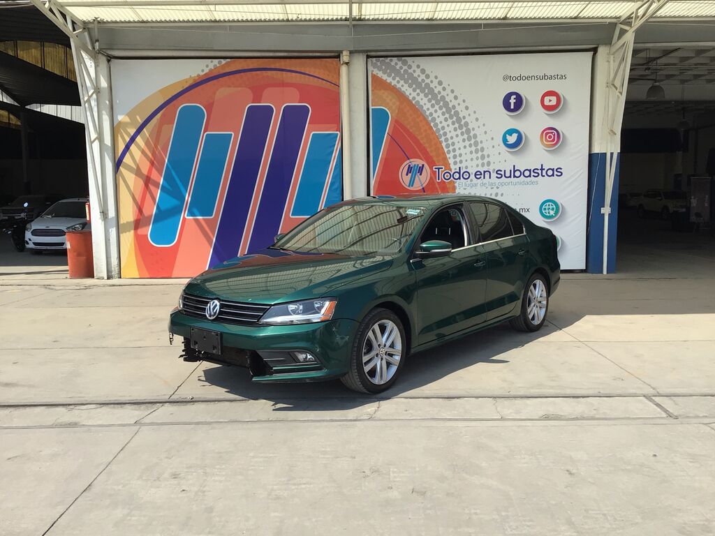 Imagen principal de 2017 Volkswagen Jetta 4p          Sportline L5/2.5 Man