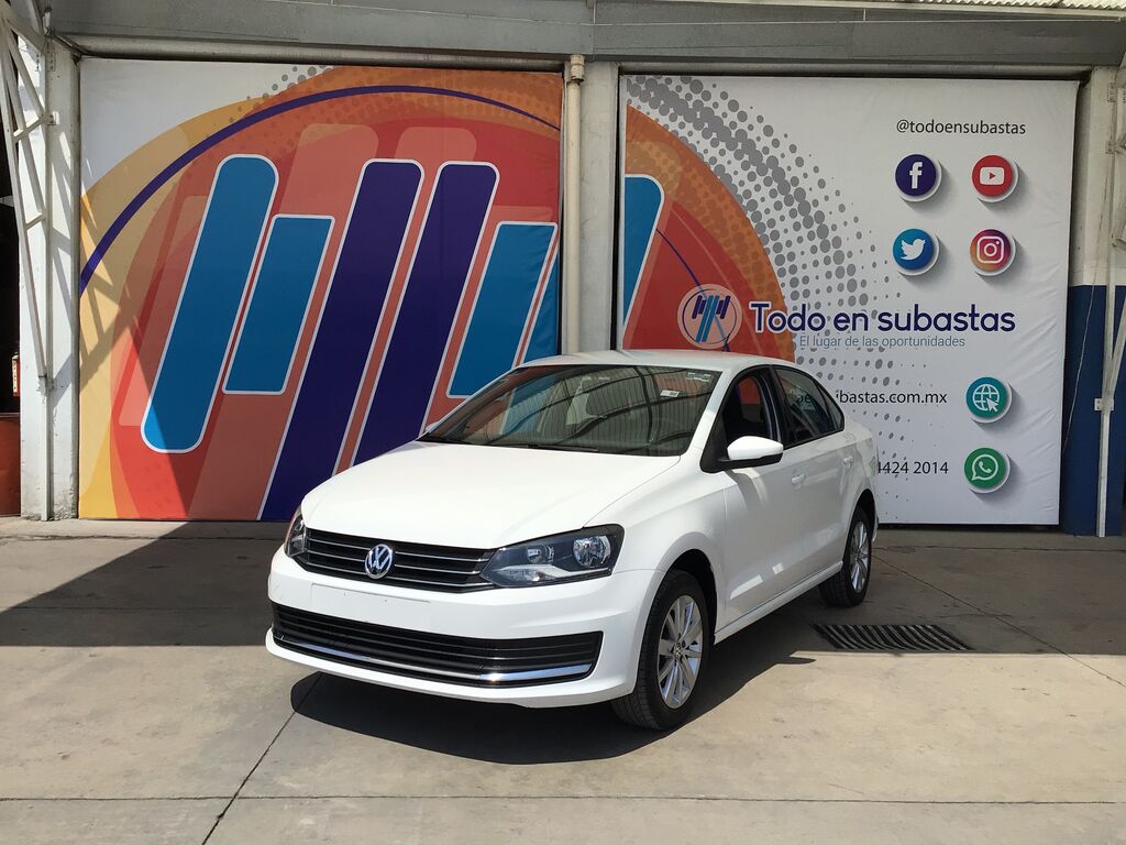Imagen principal de 2020 Volkswagen Vento 4p Comfortline L4/1.6 Tiptronic 