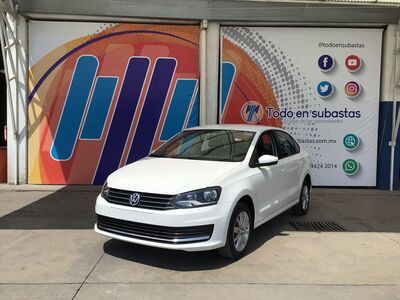 2020 Volkswagen Vento 4p Comfortline L4/1.6 Tiptronic 