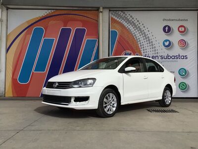 2019 Volkswagen Vento 4p Comfortline L4/1.6 Tiptronic