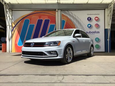2017 Volkswagen Jetta 4p GLI L4/2.0/T DSG