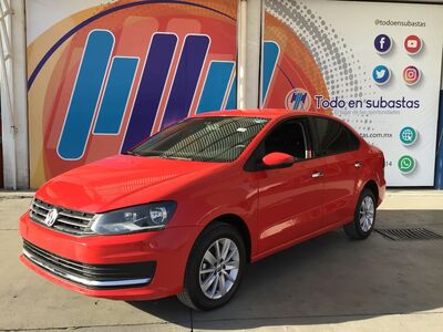 2018 Volkswagen Vento 4p Comfortline L4/1.6 Man      