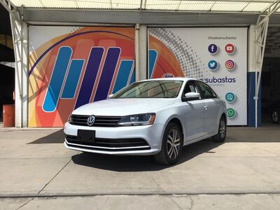 2017 Volkswagen Jetta 4p MK VI Trendline L5/2.5 Tiptronic