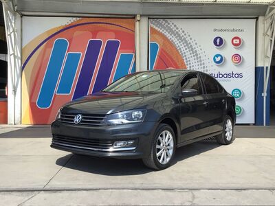 2018 Volkswagen Vento 4p Highline L4/1.6 Tiptronic