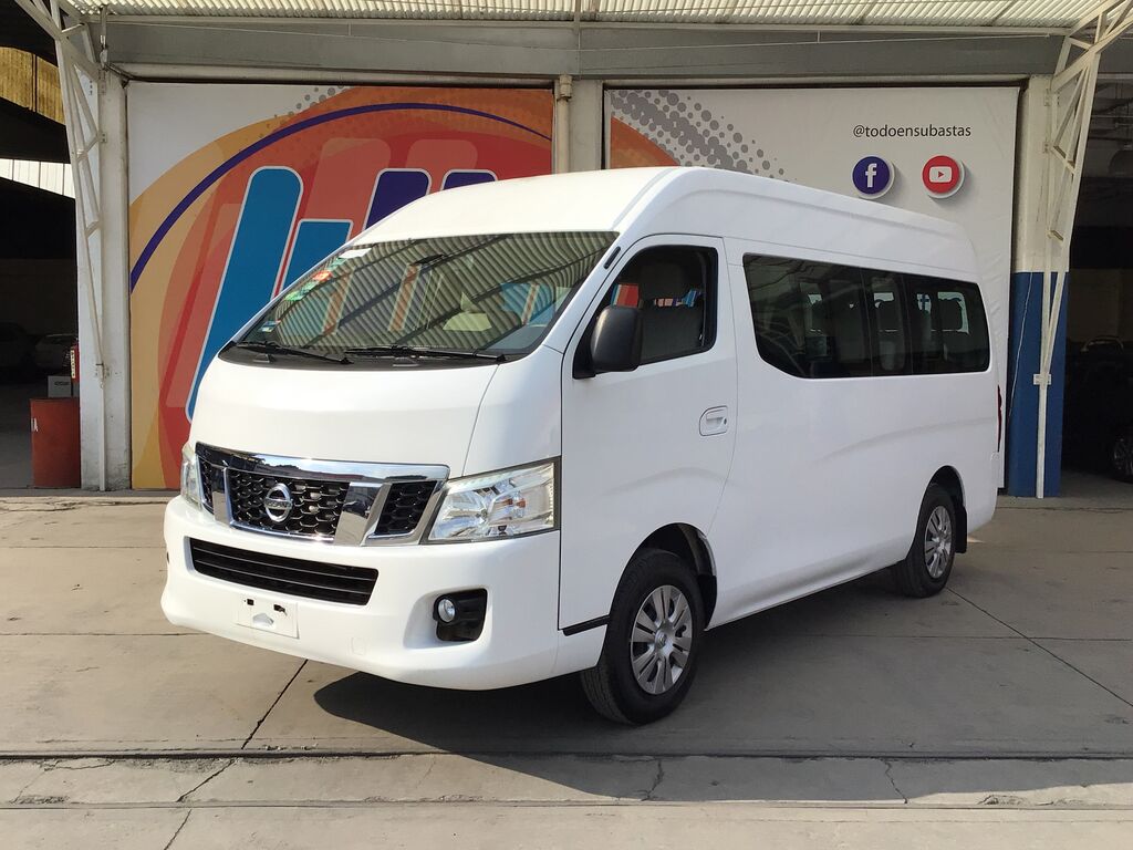 Imagen principal de 2017 Nissan Urvan 4p Amplia L4/2.5 Diesel Man P/Seg 15/Pas