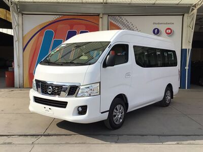 2017 Nissan Urvan 4p Amplia L4/2.5 Diesel Man P/Seg 15/Pas