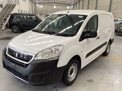 2017 Peugeot Partner Maxi 5P    Maxi L4/1.6 HDI 90hp Man A/A