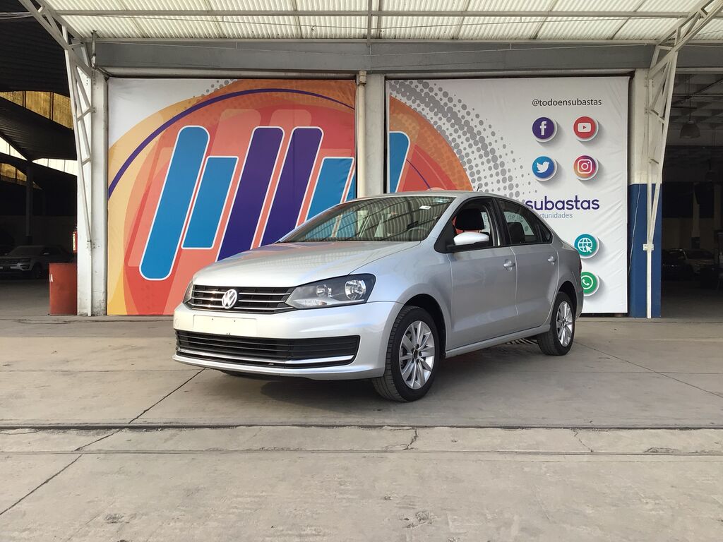 Imagen principal de 2019 Volkswagen Vento 4p Comfortline L4/1.6 Man 
