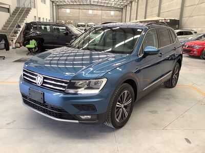 2019 Volkswagen Tiguan 5p Comfortline L4/1.4/T DSG Piel