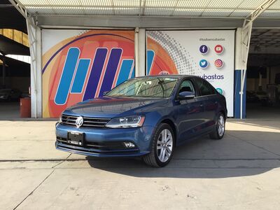 2018 Volkswagen Jetta 4p Sportline L5/2.5 Tiptronic