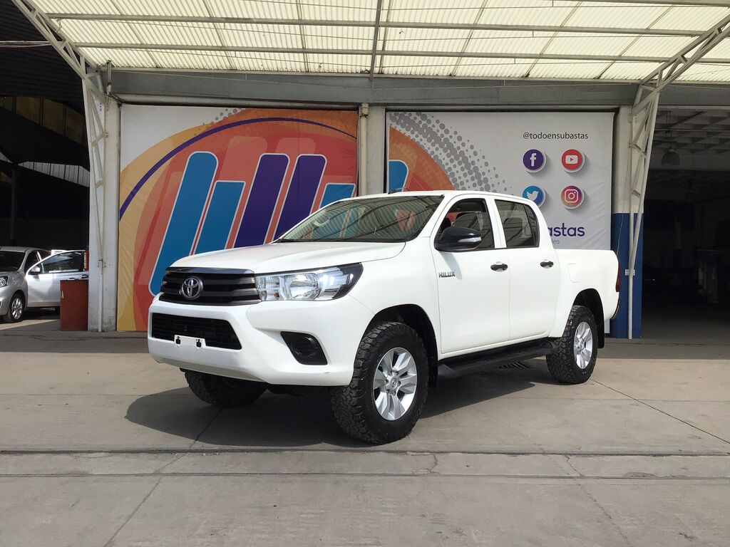 Imagen principal de 2017 Toyota Hilux 4p Doble Cabina SR L4/2.7 Man