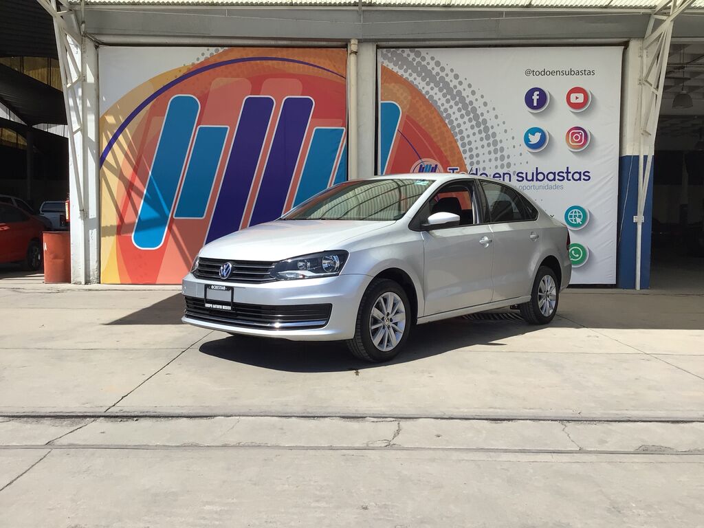 Imagen principal de 2019 Volkswagen Vento 4p Comfortline L4/1.6 Man 