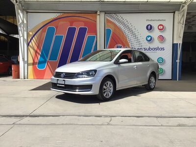 2019 Volkswagen Vento 4p Comfortline L4/1.6 Man 