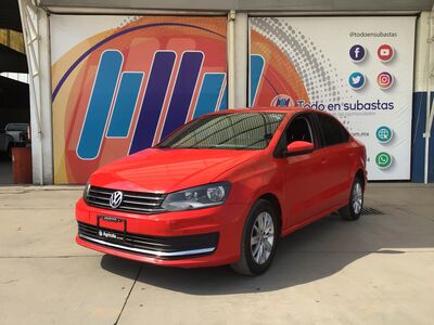 2018 Volkswagen Vento 4p Comfortline L4/1.6 Man      