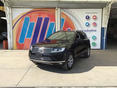 2017 Volkswagen Touareg 5p V6/3.0/TDI Tiptronic Dynaudio