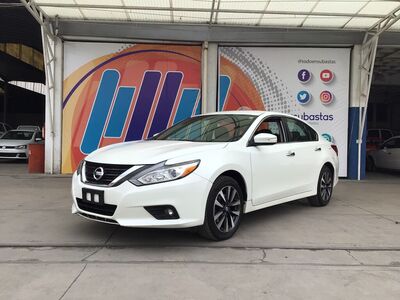 2017 Nissan Altima 4p Sense L4/2.5 CVT