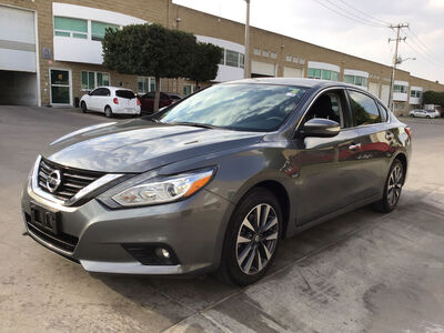 2017 Nissan Altima 4p Sense L4/2.5 CVT