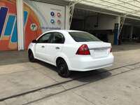 2017 Chevrolet Aveo 4p LT L4/1.6 Man Línea Nueva 2017 Chevrolet Aveo Venta Exteriores 7