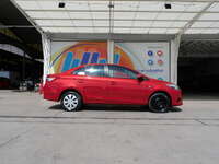 2017 Toyota Yaris 4p Sedán Core L4/1.5 CVT 2017 Toyota Yaris Venta Exteriores 4