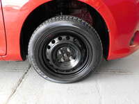 2017 Toyota Yaris 4p Sedán Core L4/1.5 CVT 2017 Toyota Yaris Venta Llantas 10