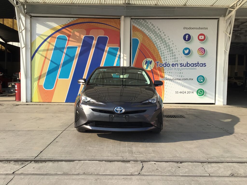 2018 Toyota Prius 5p Base Hibrido L4/1.8 Aut. 2018 Toyota Prius Venta Exteriores 2