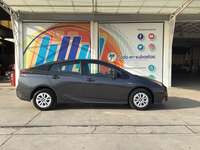 2018 Toyota Prius 5p Base Hibrido L4/1.8 Aut. 2018 Toyota Prius Venta Exteriores 4