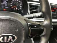 2021 Kia Rio 4p Sedán L L4/1.6 Man  2021 Kia Rio Venta Interiores 7