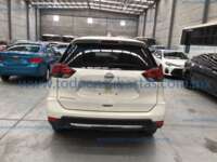 2022 Nissan X-Trail 5p Sense 2 Row L4/2.5 CVT       2022 Nissan X-Trail Ingreso Exteriores 5