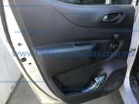 2018 Nissan NP300 Doble Cabina 4p S L4/2.5 Man A/A Paq. Seg.   2018 Nissan NP300 Doble Cabina Ingreso Interiores 14