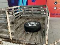 Nissan NP300 Estacas 2014 2p L4/2.4 Man Edición Especial  2014 Nissan NP300 Estacas Venta Cajuela 1