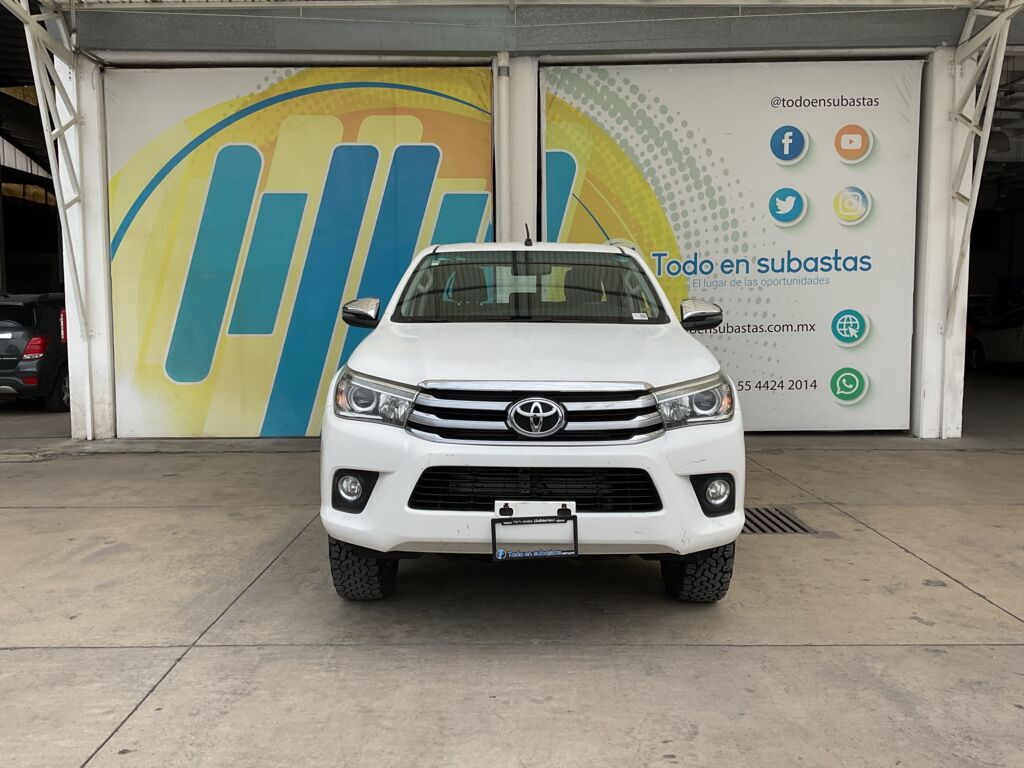 Toyota Hilux 2018 4p Doble Cabina Diesel L4/2.8/T Aut 2018 Toyota Hilux Venta Exteriores 2