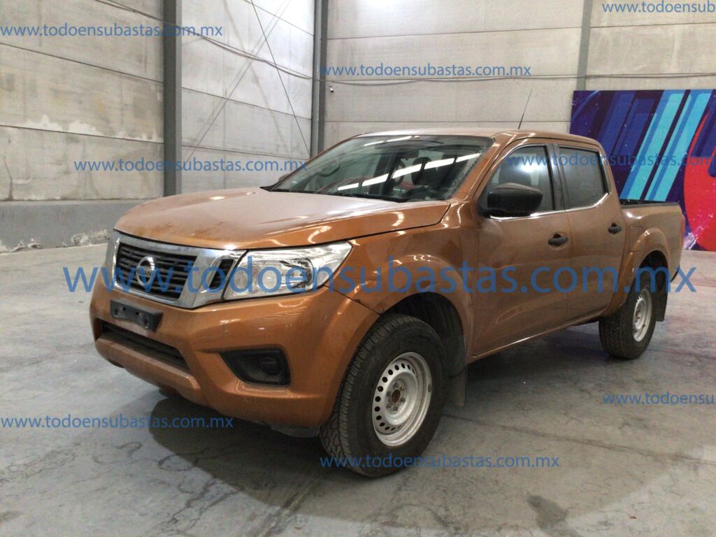 Nissan NP300 Frontier 2018 4p XE L4/2.5 Man Paq. Seg. 2018 Nissan NP300 Frontier Ingreso Exteriores 0