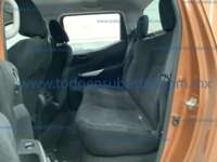Nissan NP300 Frontier 2018 4p XE L4/2.5 Man Paq. Seg. 2018 Nissan NP300 Frontier Ingreso Interiores 16