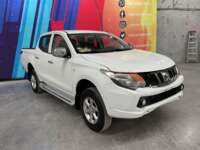 Mitsubishi L200 2018 4p Doble L4/2.5/T Diesel Man 4x4 2018 Mitsubishi L200 Venta Exteriores 3