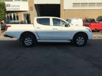 Mitsubishi L200 2018 4p Doble L4/2.5/T Diesel Man 4x4 2018 Mitsubishi L200 Venta Exteriores 4