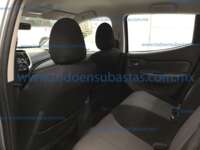 Mitsubishi L200 2018 4p Doble Cabina L4/2.5/T Diesel Man 4X4 2018 Mitsubishi L200 Ingreso Interiores 13