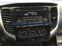 Mitsubishi L200 2018 4p Doble Cabina L4/2.5/T Diesel Man 4X4 2018 Mitsubishi L200 Ingreso Interiores 5