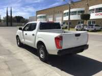 Nissan NP300 Doble Cabina 2017 4p SE L4/2.5 Man A/A Paq. Seg. 2017 Nissan NP300 Doble Cabina Venta Exteriores 7
