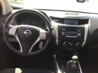 Nissan NP300 Doble Cabina 2017 4p SE L4/2.5 Man A/A Paq. Seg. 2017 Nissan NP300 Doble Cabina Venta Interiores 1