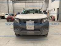 Nissan NP300 Estacas 2019 2p L4/2.5 Man D/H Paq. Seg. 2019 Nissan NP300 Estacas Ingreso Exteriores 1