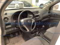 Nissan NP300 Estacas 2019 2p L4/2.5 Man D/H Paq. Seg. 2019 Nissan NP300 Estacas Ingreso Interiores 1