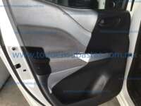 Nissan NP300 Doble Cabina 2018 4p SE L4/2.5 Man A/A Paq. Seg. 2018 Nissan NP300 Doble Cabina Ingreso Interiores 11