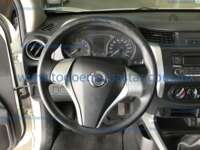 Nissan NP300 Doble Cabina 2018 4p SE L4/2.5 Man A/A Paq. Seg. 2018 Nissan NP300 Doble Cabina Ingreso Interiores 2
