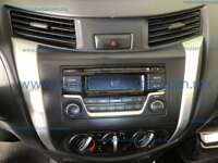 Nissan NP300 Doble Cabina 2018 4p SE L4/2.5 Man A/A Paq. Seg. 2018 Nissan NP300 Doble Cabina Ingreso Interiores 6