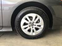 Toyota Prius 2017 5p Base Hibrido L4/1.8 Aut 2017 Toyota Prius Venta Llantas 10