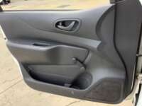 Nissan NP300 2017 2p Chasis Cabina L4/2.5 DH AA P/Seg 2017 Nissan NP300 Venta Interiores 13