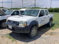 Nissan NP300 2013  20230620_172151371_iOS