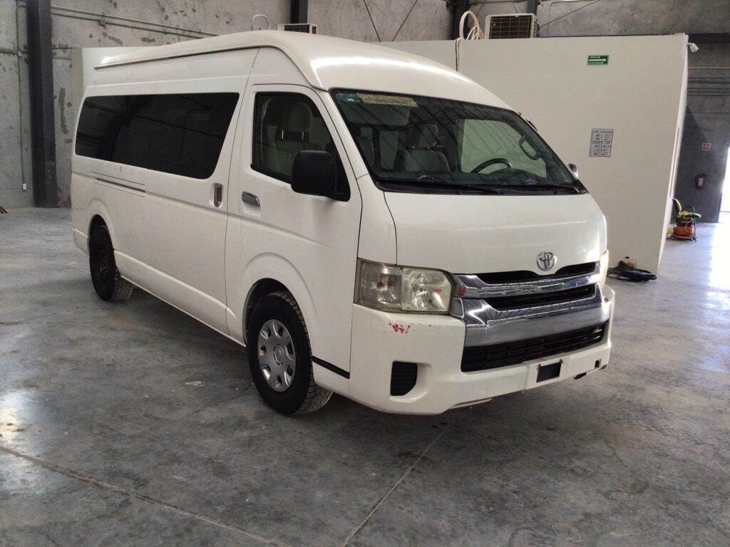Toyota Hiace 2014 5p L4/2.7 Man 15/Pas 2014 Toyota Hiace Venta Exteriores 3